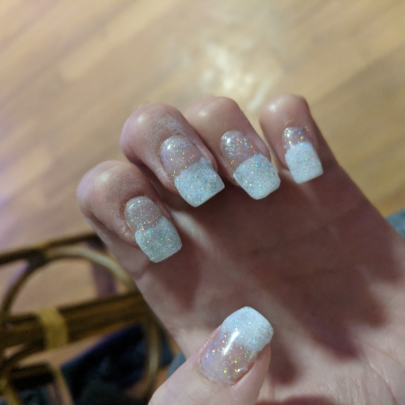 Nail manicures - Picture 5 of 6